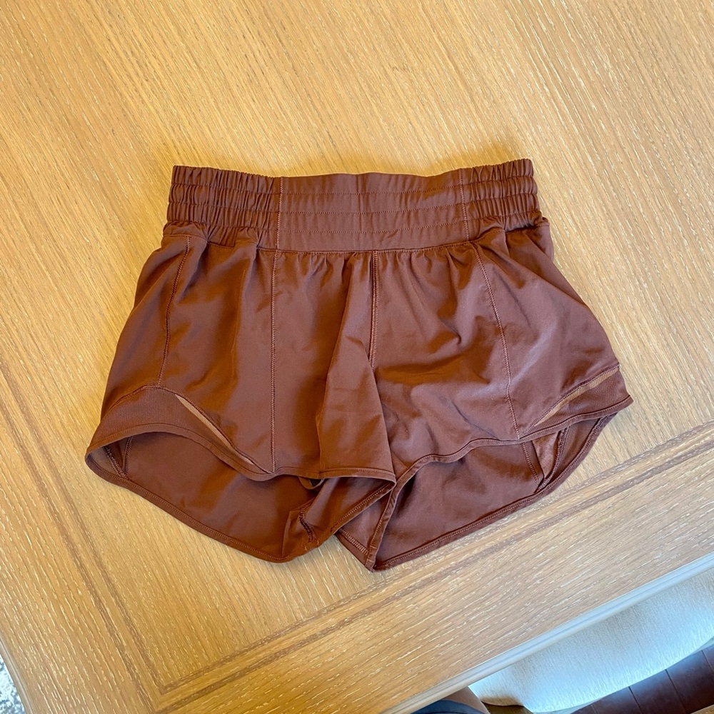 Brown Earth HR hotty hot. 2.5in. Size 4.